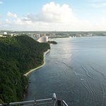 L'écart entre les riches et les pauvres se creuse à Guam. [Anonyme]