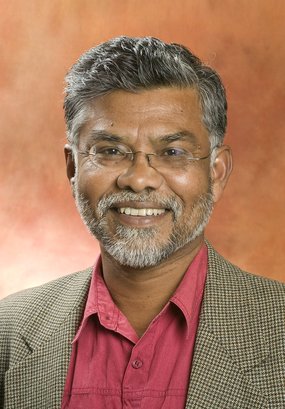 Padma Lal, épouse du professeur Brij Lal, a été expulsée des îles Fidji sans raison apparente. [ANU]